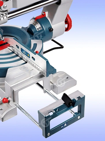 Торцовочная пила аккумуляторная Bosch GCM 18V-254 D