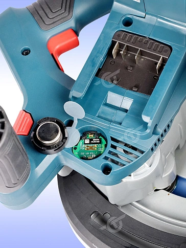 Циркулярная пила аккумуляторная Bosch GKT 18V-52 GC