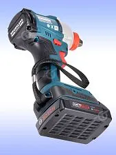 Гайковерт ударный аккумуляторный Bosch GDX18V-285
