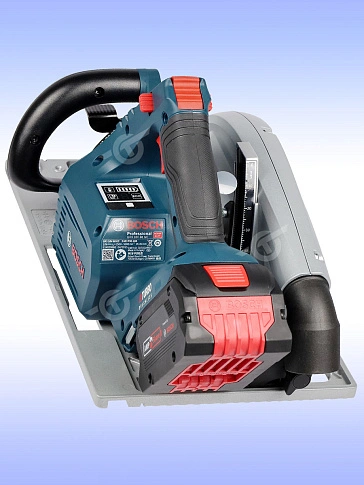 Циркулярная пила аккумуляторная Bosch GKS 18V-68 GC